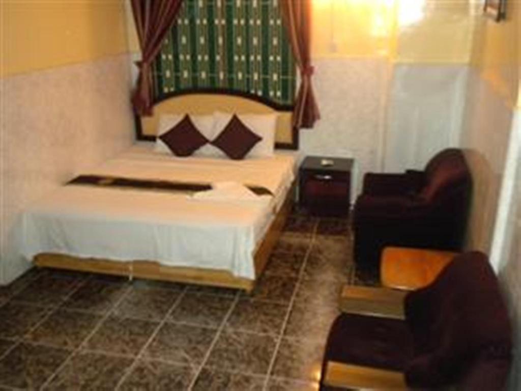 Golden Boat Guesthouse พนมเปญ ภายนอก รูปภาพ