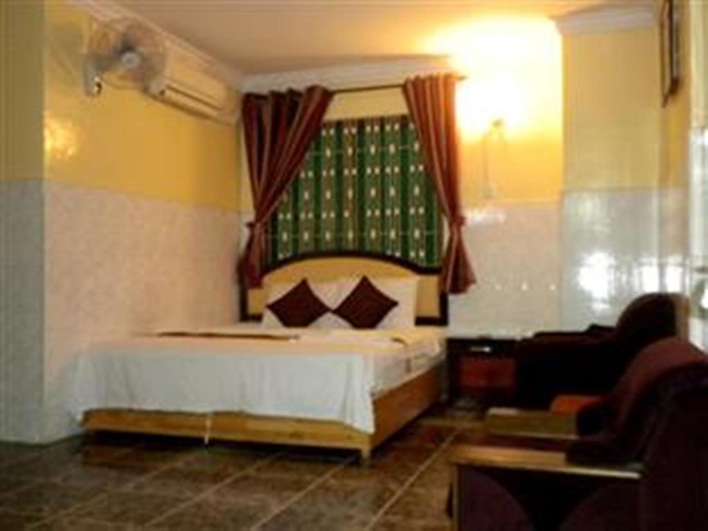 Golden Boat Guesthouse พนมเปญ ภายนอก รูปภาพ